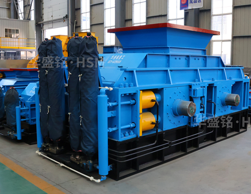 河卵石制砂對輥設備都包含有哪些？河南制砂機求大概報價!