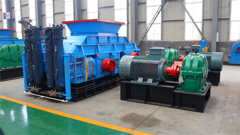 新型時(shí)產(chǎn)60噸對(duì)輥制砂機(jī)市場(chǎng)報(bào)價(jià)是多少？